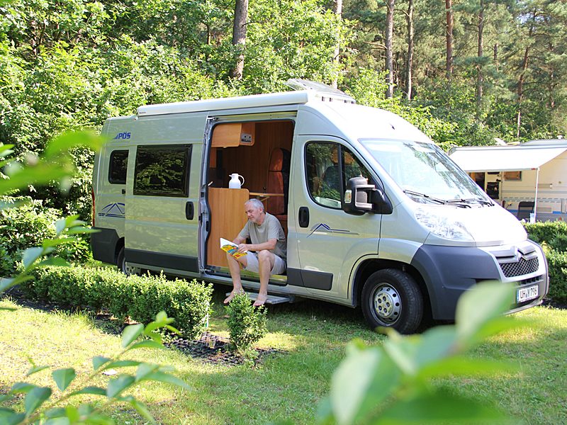 kleine kampeerautoplek